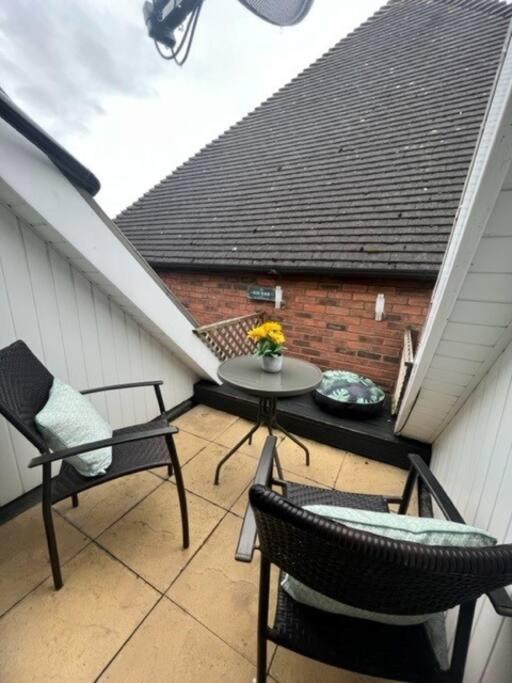 Bs - Luxury Top Floor 4 Bed Apartment With Garage In Town Centre - No Lift Stratford-upon-Avon Exterior foto