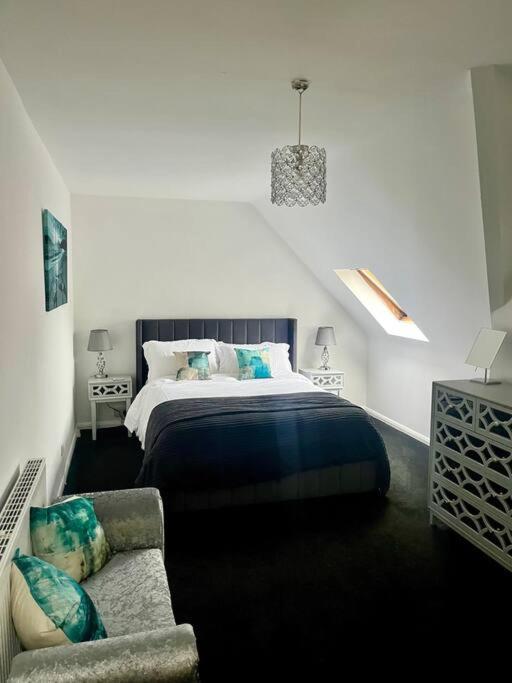 Bs - Luxury Top Floor 4 Bed Apartment With Garage In Town Centre - No Lift Stratford-upon-Avon Exterior foto